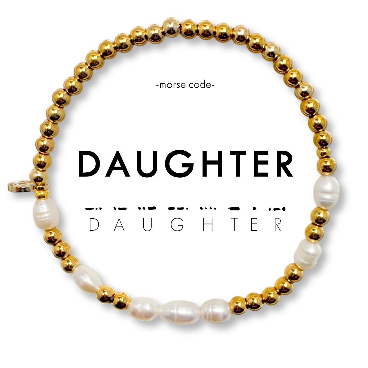 Bracelet with gold and pearl beads spelling &
