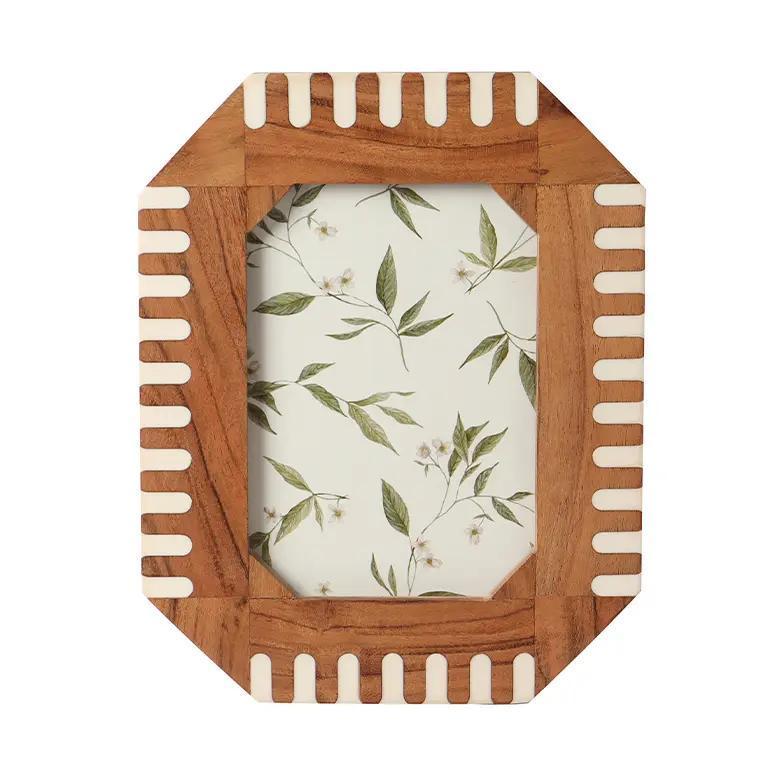 Wood + White Dash Frame