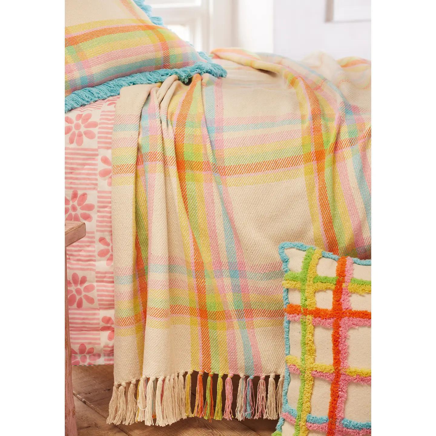 Check Picnic Throw